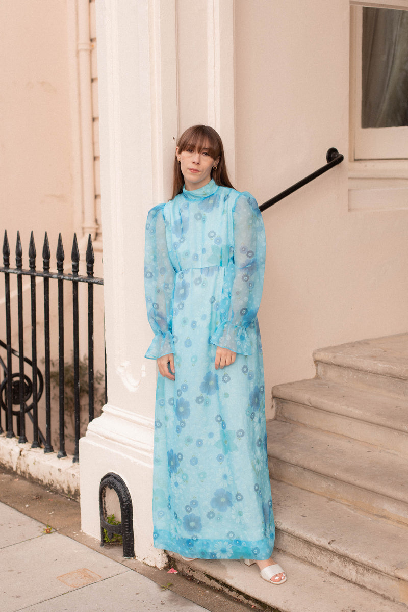 Næsten hvor som helst Hurtigt 70s Blue Floral Long Sleeve Maxi Dress | Anita is | Vintage Clothing
