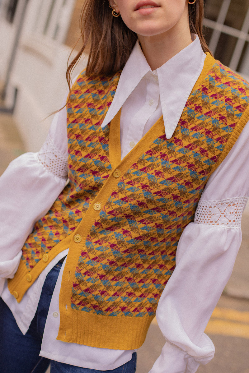 70s MUSTARD PATTERNED KNITTED VEST