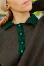 Anita is Vintage 70s Dark Green Collar Jumper